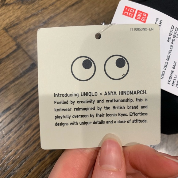 New Uniqlo x Anya Hindmarch Black Packable Bag - Picture 8 of 16